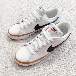 Nike Court Legacy Sneaker - Black & Tan
